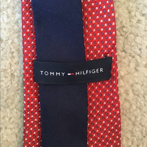 Tommy Hilfiger 100% silk tie - Picture 4 of 5